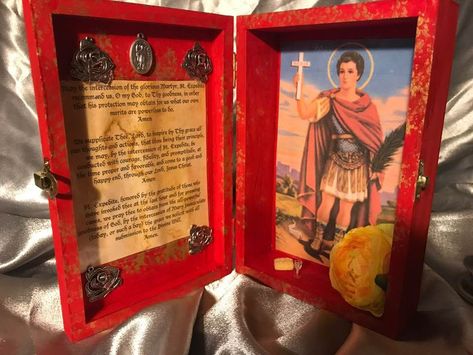 St Expedite, Saint Expedite, Roman Centurion, Greek Easter, Homemade Oil, Magick Spells, Gold Candles, Red Candles, Keep The Faith