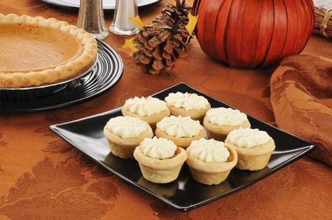 Delicious+Halloween+desserts Pumpkin Cheesecake Bites, Dog Treats Homemade Pumpkin, Banana Dog Treat Recipe, Delicious Halloween Desserts, No Bake Dog Treats, Sweet Potato Dog Treats, Chicken Dog Treats, Christmas Dog Treats, Easy Dog Treat Recipes