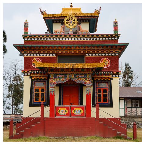 Tashiding Monastery, Sikkim is considered as one of the oldest monasteries of the state; built around 17th century, the place is a peaceful abode with beautiful surroundings. #CulturalTourism #DekhoApnaDesh PC : Pravruti / Shutterstock.com Sikkim Architecture, Sikkim Monastery, Tibetan House, Carving Art, Wood Carving Art, Mandala Design Art, 17th Century, Mandala Design, Wood Carving