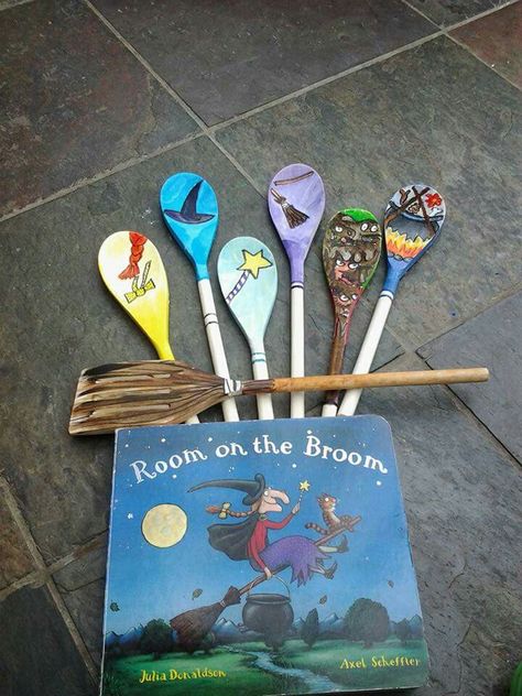 Room on the Broom story spoons Diy Halloween Crafts For Kids, Easy Diy Halloween Crafts, Story Spoons, Diy Halloween Crafts, Story Sack, Room On The Broom, Story Activities, Book Baskets, Preschool Literacy