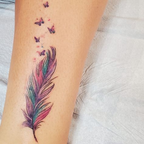 Watercolor Feather Tattoo, Feather Tattoo Ideas, Small Feather Tattoo, Feather Tattoo Colour, Freedom Tattoos, Cool Wrist Tattoos, Feather Tattoo Design, Ribbon Tattoos, Watercolor Feather