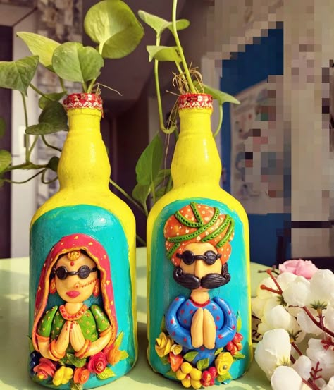 Rajasthani Art Design On Bottle, Clay Glass Painting, Bottle Art For Diwali, Indian Bottle Art, Bottle Art Using Clay, Fevicryl Mouldit Ideas On Bottle, Bottel Decoration Ideas, Clay Work On Bottle, Glass Bottle Crafts With Clay