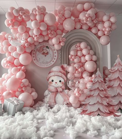 December Baby Shower Themes, Winter Onderland Birthday, Winter Onederland Party Decorations, Bridal Shower Garden, Winter Wonderland Birthday Party, Winter Baby Shower Themes, Shower Garden, Balloon Birthday Party, Onederland Birthday Party