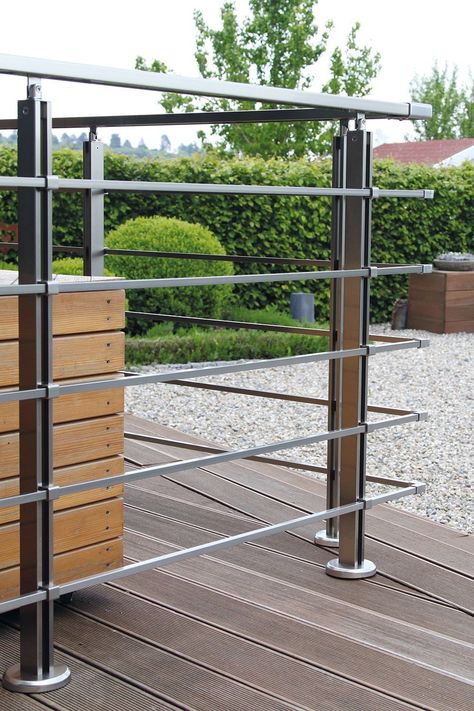 Railing Design Outdoor, Stainless Steel Railing Design, Balustrade Outdoor, Stainless Steel Stair Railing, Steel Stair Railing, Stainless Steel Balustrade, Glass Handrail, Steel Railing Design, Stainless Steel Cable Railing