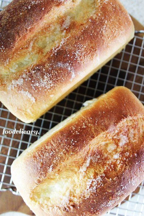 Cottage Bread, Sandwich Buns, Singapore Recipes, Pineapple Bread, Handmade Bread, Dinner Party Dishes, Impressive Dinner, Homemade Bread Easy, Artisan Bread Recipes