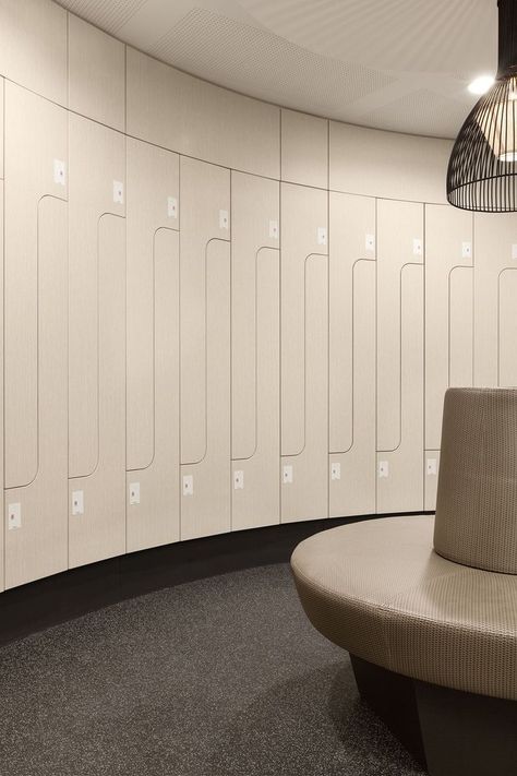 Changeroom Design, Spa Architecture, Locker Designs, At Home Spa, Office Lockers, Gym Lockers, Wellness Studio, Gym Interior, Home Spa Treatments