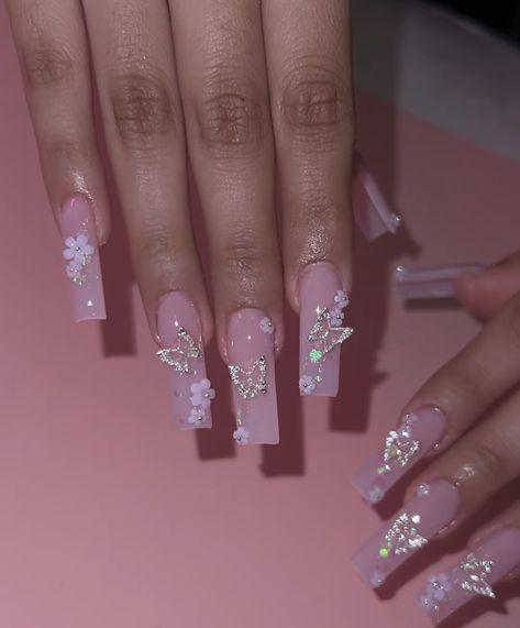 Nail Designs Birthday, Nails For March, Toes Ideas, 21st Birthday Nails, Holiday Acrylic Nails, Quinceañera Ideas, Girly Acrylic Nails, Long Acrylic Nails Coffin, Pretty Nail Art