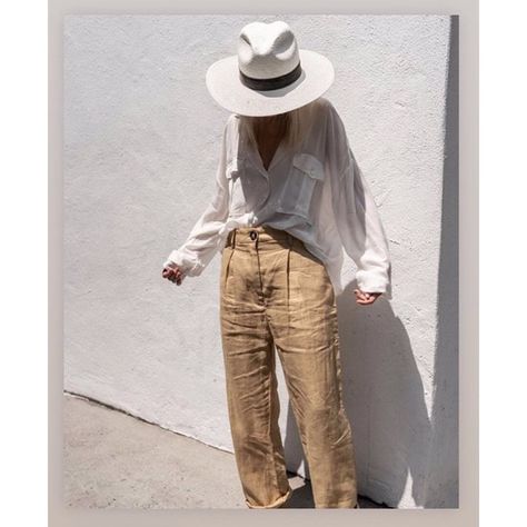 14 agosto_ore 6.20_(di più non so)_ . . . . . . . .… Khaki Linen Pants Outfit, Safari Outfit Women, Khaki Pants Outfit, Safari Outfit, Safari Photo, Safari Outfits, Linen Pants Outfit, Khaki Trousers, This Heat