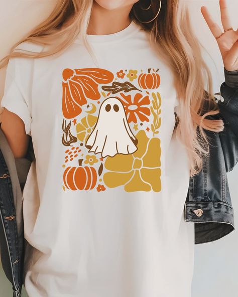 Boho floral ghostie! 🌼👻 🎃 Find it here! 🔗 https://kaitlynroseco.com/products/boho-floral-ghost-halloween-tee . . #boho #ghost #ghosties #bohofloral #halloween #spookyseason Boho Ghost, Floral Ghost, Ghost Halloween, Halloween Tees, Boho Floral, Halloween Ghosts, Find It, Ghost, Halloween