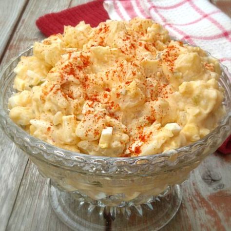 Gluten Free Potato Salad Recipe, Gluten Free Potato Salad, Amish Potato Salads, Deviled Egg Potato Salad, Homemade Potato Salads, Southern Potato Salad, Classic Potato Salad, Creamy Potato Salad, Amish Recipes