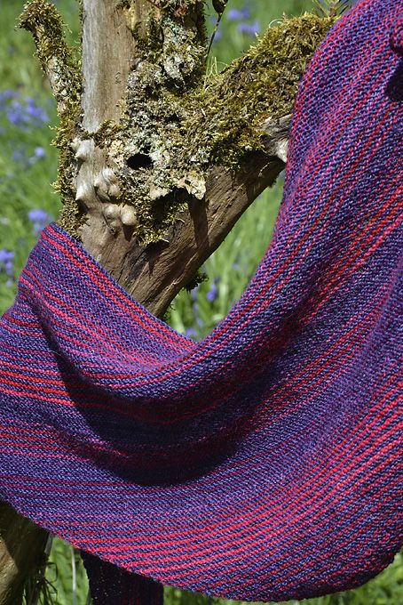 Just Knit It Shawl Sock Yarn Scarf, Sock Yarn Shawls, Free Knit Shawl Patterns, Crescent Shawl, Noro Yarn, Elegant Shawl, Scarf Yarn, Crochet Weaves, Knitting Blogs