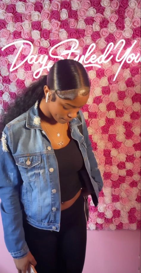 Middle Part Sleek Ponytail Weave Curly, Middle Part Ponytail Weave Curly, Slick Back Middle Part Ponytail, Middle Part Ponytail Hairstyles, Middle Part Slick Back Ponytail Weave, Edge Ideas, Future Hairstyles, College Hairstyles, Slick Ponytail