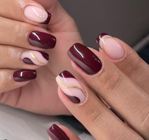 One Nail Art Design, Burgundy Short Nails With Design, Burgundy Short Nail Designs, Maroon Tips On Nails, Burgundy Gel Manicure, Wine Nails Designs Ideas, Burgundy Swirl Nails, Nail Ideas Maroon, New Trendy Nail Art Designs