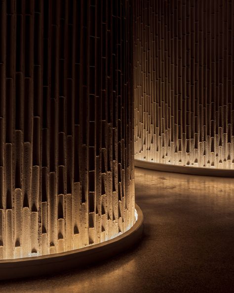 3d Wall Installation Art, Column Lighting Design, Spa Wall Design, Feature Wall Lighting, Art Deco Restaurant Interior, Luxury Lobby, Home Decor Cheap, Backlit Wall, Interior Design Colleges