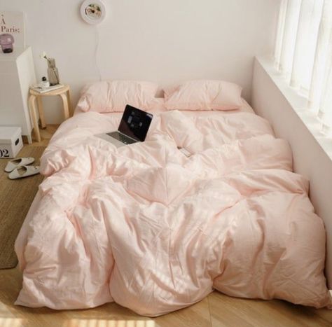 Pink Duvet Cover Full, Cute Pink Bedding, Pastel Bed Sheets, All Pink Bedroom, Soft Pink Room Aesthetic, Minimalist Pink Bedroom, Pink Minimalist Bedroom, Soft Pink Bedroom Ideas, Light Pink Duvet Cover