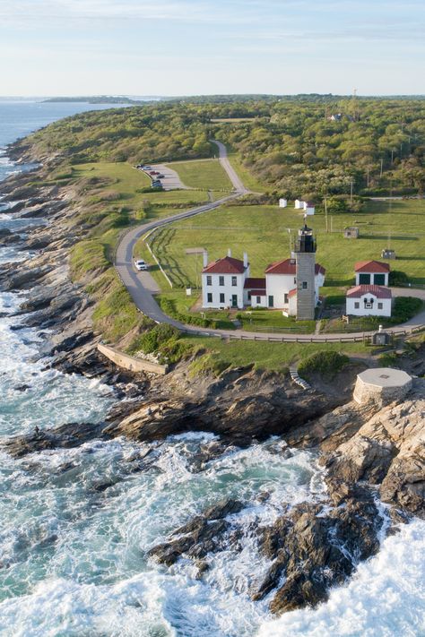 Located at the southernmost tip of Conanicut Island in neighboring Jamestown, Beavertail Lighthouse offers panoramic views of Narragansett Bay, plus a museum boasting a collection of artifacts. Built in 1753, it's is the third oldest in North America. Jamestown Rhode Island, Rhode Island Travel, Newport Ri, Block Island, United States Travel, Future Travel, Road Trip Usa, Nantucket, Travel Goals