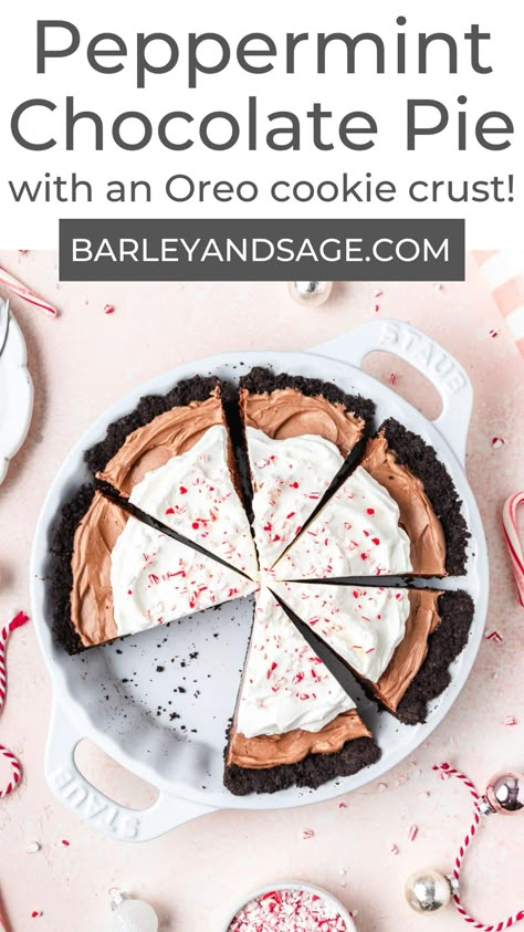 This chocolate peppermint pie has a crunchy Oreo pie crust filled with a silky chocolate peppermint filling and topped with peppermint whipped cream! Peppermint French Silk Pie, Peppermint Chocolate Pie, Dr Pepper Pie, Peppermint Pie With Oreo Crust, Hot Cocoa Pie, Peppermint Ice Cream Pie, Peppermint Pie No Bake, Peppermint Cream Pie Recipe, Christmas Pie Ideas