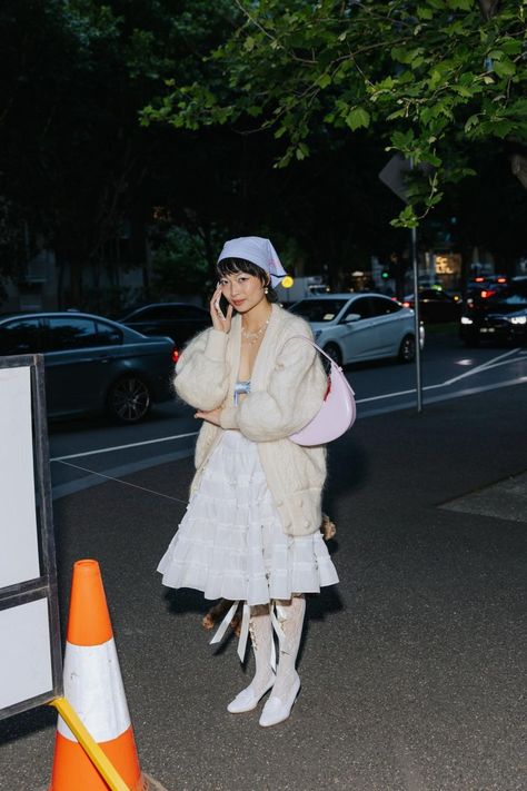 2023 Melbourne Fashion Week: The Best Street Style We've Spotted - Vogue Australia Winter Melbourne Fashion, Melbourne Australia Fashion, Melbourne Fashion Week, Melbourne Street Style, Melbourne Fashion, Australia Fashion, Vogue Australia, The Best Street Style, Best Street Style