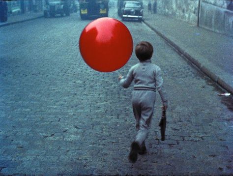 Red is for danger The Red Balloon, Photo Bleu, Le Ballon, Film Red, French Films, Red Balloon, Foto Art, Art Films, Jolie Photo