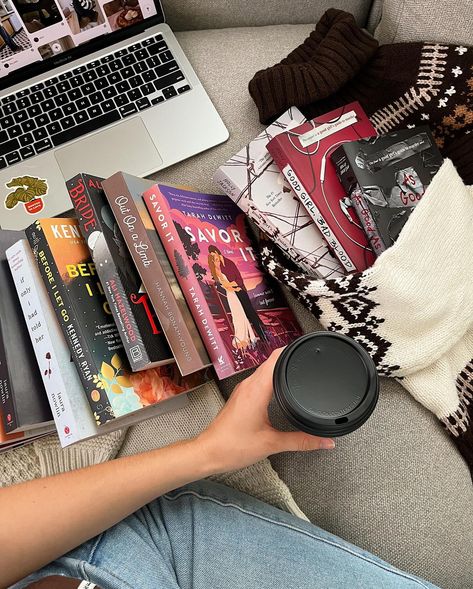 Fall romance and romantasy recs 🧸🍂🕯️ It’s that time of year again where we get cozy books that bring us to all sorts of cozy worlds <3 these are some romance and romantasy recs that just scream 🍁fall🍁 to me !! There just is nothing better than a hot coffee, in a cozy sweater, reading a cute and cozy little book — whether it’s vampires, pirates, whimsical worlds, magic, shadows and colder worlds — one of these recs is bound to be for you 💌 Romance: 🍂 Bride by @alihazelwood 🍂 Out of a Limb @... Cups And Thoughts, Fall Hobbies, Cozy Reading Aesthetic, Reading Hobby, College Romance Books, Bookish Content, Fall Romance, Cozy Reading Chair, Book Therapy