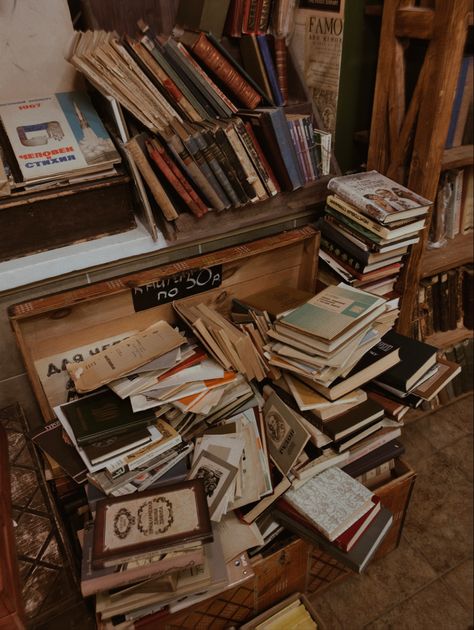 Books Everywhere Aesthetic, Bookstore Wallpaper Aesthetic, Literary Arts Aesthetic, Hanacore Aesthetics, Second Hand Bookstore Aesthetic, Cute Bookstore Aesthetic, Dark Academia Tik Tok, Agatha Core, 1940 Aesthetic