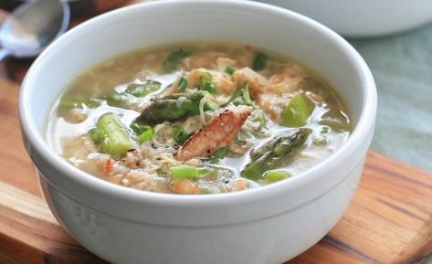 Crab And Asparagus, Colonial Recipe, Soup Seafood, Crab Soup, Egg Drop Soup, Asparagus Soup, Girl Cooking, Crab Recipes, Asian Soup