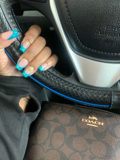 Torquise Nails Acrylic Short, Short Teal Acrylic Nails, Teal Blue Nails Acrylic, Teal Colored Nails, Teal Hoco Nails, Green Blue Nails Ideas, Teal Square Nails, Dark Teal Acrylic Nails, Teal Nails Design