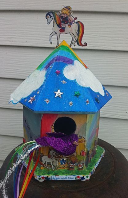 Painted Bird Houses Ideas, Bird Houses Ideas, Rainbow Brite Party, Cool Bird Houses, Hand Painted Birdhouses, Things About Me, Rainbow Rocks, Houses Ideas, For My Love