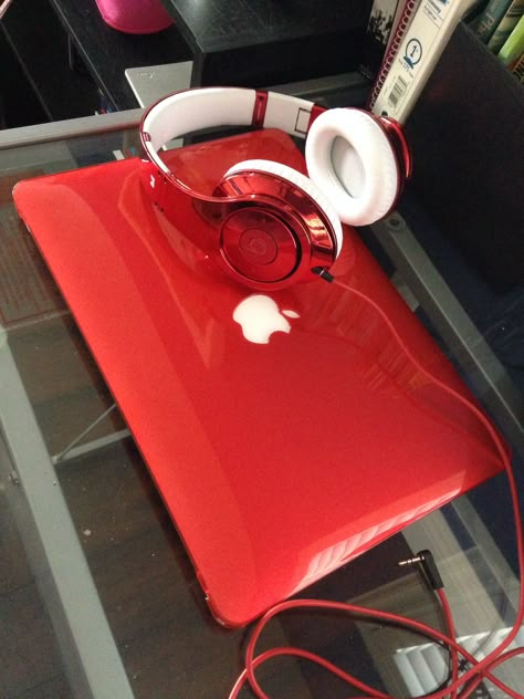 Red Laptop Aesthetic, Red Technology Aesthetic, Red Computer Aesthetic, Red Headphones, Red Laptop, Red Office, Apple Macintosh, Cute Ipad Cases, Macbook Covers