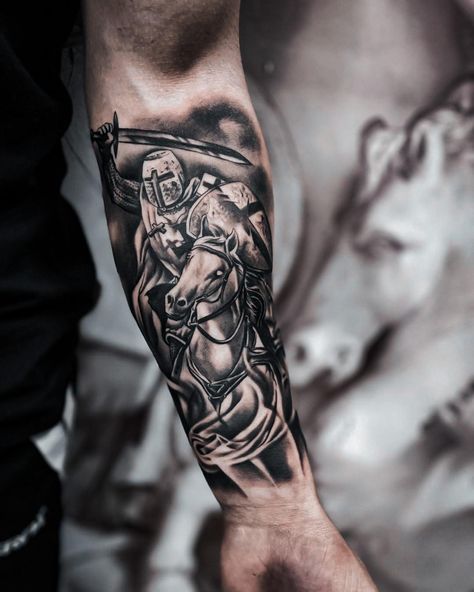 Knight Tattoo Design, Knight Warrior, Medieval Drawings, Knight Tattoo, Knight Templar, R Tattoo, Professional Tattoo, Forearm Tattoo Men, Mike Tyson