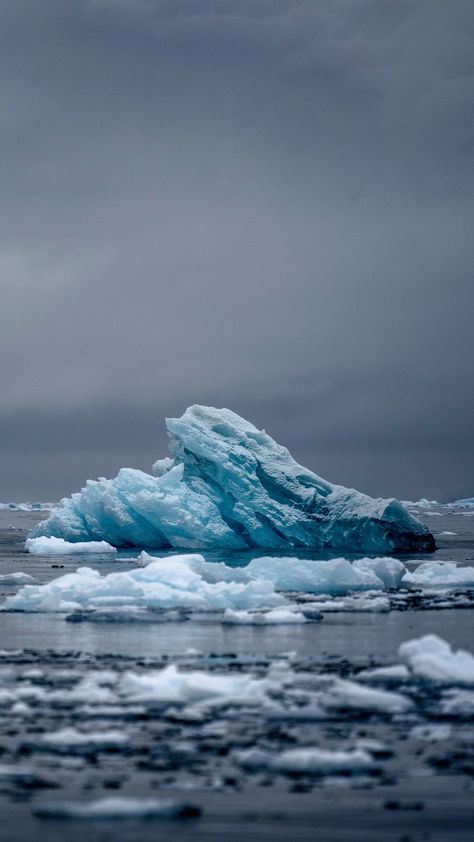 Ice Wallpaper Aesthetic, Iceberg Aesthetic, Icebergs Photography, Iceberg Wallpaper, Ice Burg, Ice Wallpaper, Ice Berg, Glaciers Melting, Ice Caves