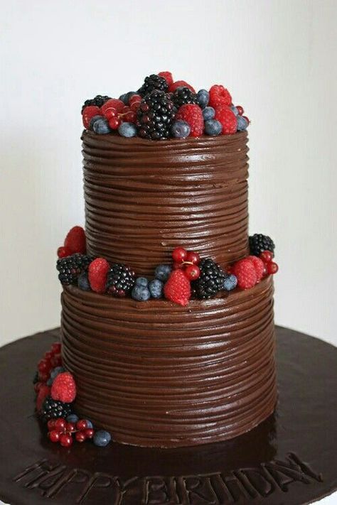 2 tier triple chocolate cake with berries! Chocolate Birthday Cake, New Birthday Cake, Birthday Cakes For Men, Birthday Cake Chocolate, Occasion Cakes, Birthday Cake Decorating, Fancy Cakes, Food Cakes, Pretty Cakes