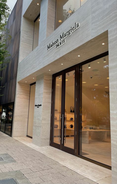 Restoration Hardware Store Exterior, Jewelry Storefront Design, Aesthetic Store Exterior, Luxury Store Exterior, Commercial Entrance Door Design, Hair Salon Exterior Store Fronts, Business Entrance Ideas, Store Fronts Design, Luxury Store Facade