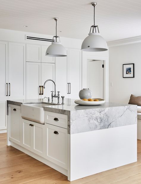 Hamptons Style Decor Kitchen, Hampton Style Kitchen, Hamptons Style Decor, Hamptons Kitchen, Hamptons Style Homes, Hamptons Style Home, Hampton Style, Architecture Bathroom, Shaker Style Doors