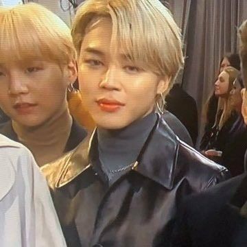 Jimin at the 2020 Grammy Awards Red Carpet 1/26/2020 Grammys 2020, Park Ji Min, Jimin Wallpaper, Park Jimin Bts, Foto Bts, Jung Hoseok, Korean Singer, Kim Seokjin, Bts Jimin