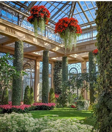 Cynthia Frank в Instagram: «Longwood Gardens The spectacular greenhouse!» Luxury Houses Mansions, Living Space Decor, House Design Pictures, Longwood Gardens, Pond Design, Beautiful Dream, Luxury Homes Dream Houses, Dream House Exterior, Environment Concept Art