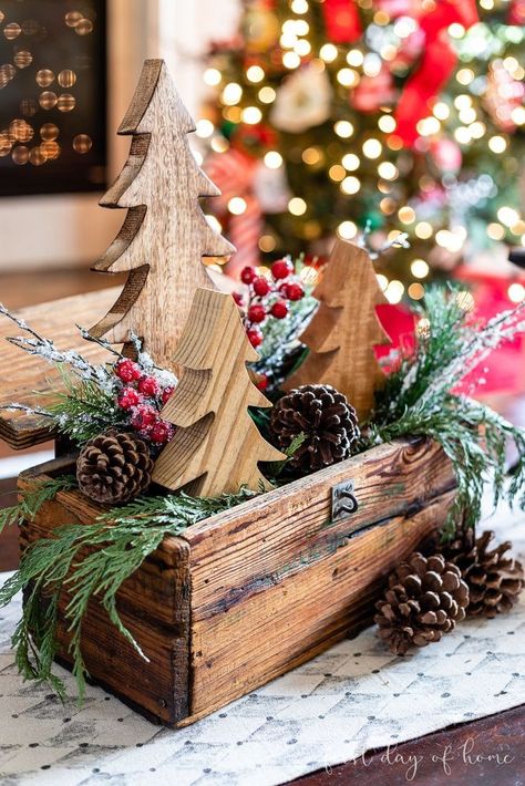 Christmas Coffee Table, Natal Country, Christmas Coffee Table Decor, Table Decoration Ideas, Christmas Table Centerpieces, Christmas Centerpieces Diy, Coffee Table Decor, Dyi Projects, Festive Decor