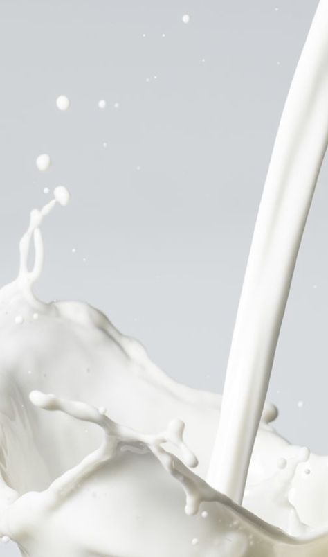 Milk Splash Photography, Milk Pouring, Milk Texture, Milk Aesthetic, Milk Photography, Paleo Eating Plan, Milk Splash, E Business, Milk Color