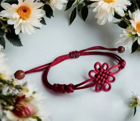 . Instagram : luckyknotsstore.etsycom Made with the Korean Knot technique Good Luck and protection Korean Knot, Bracelet Knot, Bracelet Inspo, Traditional Korean, Knot Bracelet, Korean Traditional, Unique Bracelets, Fun Diy Crafts, String Bracelet