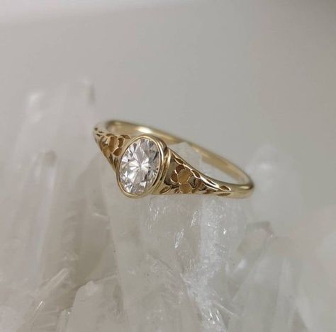 Oval Moissnaite engagement ring, vintage style floral engagement ring, 0.5 ct forever one moissanite Floral Wedding Bands, Cute Engagement Rings, Floral Engagement Ring, Future Engagement Rings, Moissanite Wedding Ring, Engagement Ring Vintage, Forever One Moissanite, Dream Engagement Rings, Moissanite Wedding Rings