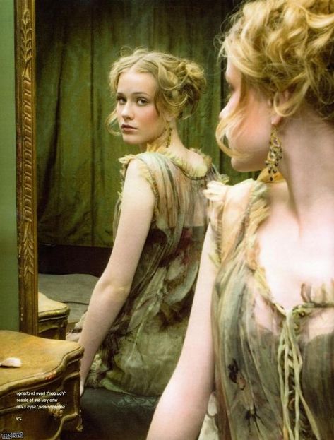 La Confidential, Rachel Wood, Evan Rachel Wood, Photography Poses Women, Portrait Poses, Photo On Wood, January 1, A Mirror, The Mirror