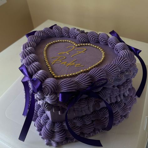 27 Babe💜✨ Cake details: 2 layer 6 inch heart cake #yyccakes #purpleheartcake #heartcakesofinstagram #yycheartcakes #cakedecorating #cakedesign #explorepage Purple Birthday Cake, Tiana Birthday Party, Cake Purple, 24 Birthday, Purple Cakes Birthday, Shaped Cakes, Shape Cake, Purple Cakes, Birthday Dinner Party