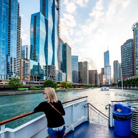 90 Minute Chicago River Architecture Tour - Wendella Tours & Cruises River Architecture, Chicago Itinerary, Chicago Bucket List, Tour Pictures, Retirement Travel, Bucket List Vacations, Chicago Tours, Visit Chicago, Chi Town