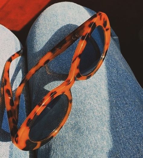 Aesthetically Background, Beach Outfit Dress, Dress Blue Long, Leopard Sunglasses, Orange Sunglasses, Orange Shades, Apricot Orange, Daily Mood, Profile Pictures Instagram