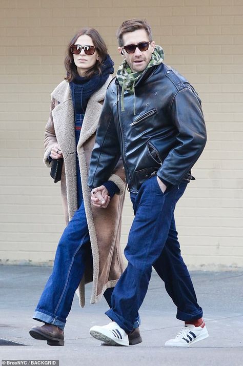 Jake Gyllenhaal Girlfriend, Jeanne Cadieu, With Girlfriend, Jake Gyllenhaal, Celebrity Street Style, A Romantic, Daily Mail, York City, New York City