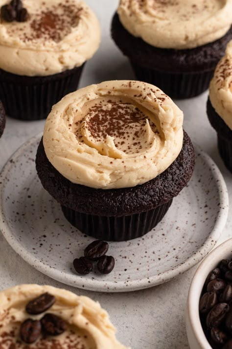 Coffee and chocolate lovers, these are for us! Moist cupcakes with deep chocolate flavor and a hint of espresso are topped with an ultra-creamy coffee buttercream in this epic mocha cupcakes recipe. Mocha Cupcakes With Espresso Buttercream, Espresso Cupcake, Espresso Muffins, Chocolate Coffee Cupcakes, Walnut Cupcakes, Espresso Buttercream, Espresso Cupcakes, Mocha Cupcakes, Moist Cupcakes