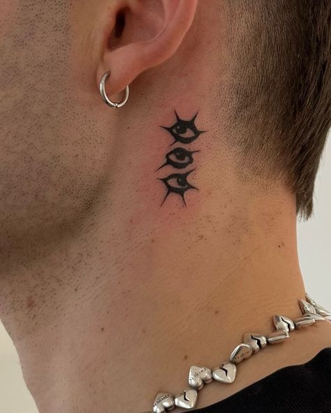 Back Of Ear Tattoo Men, Three Eyes Tattoo, Eye Tattoo Neck, Man Neck Tattoo, Behind The Ear Tattoo Ideas For Men, Eye Neck Tattoo, Small Neck Tattoos Men, Tattoo Neck Men, Neck Tattoos Ideas