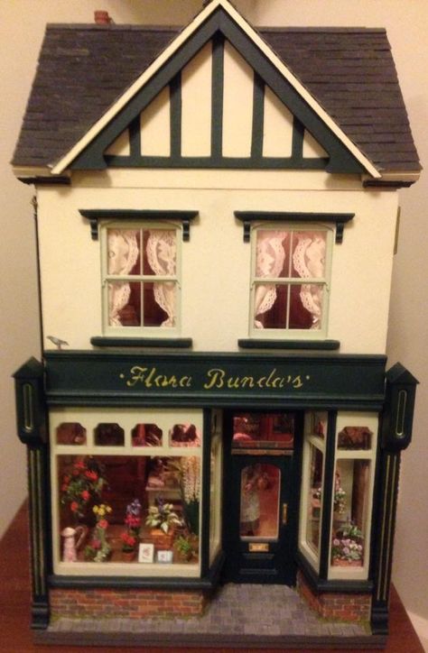 Flower Shop -Caroline Dodd Flower Store Bloxburg, Bloxburg Flower Shop Ideas, Bloxburg Flowershop, Flower Shop Bloxburg, Bloxburg Flower Shop, Miniature Store Fronts, Dollhouse Flower Shop, Christmas Dollhouse Exterior, Orchid Dollhouse Exterior