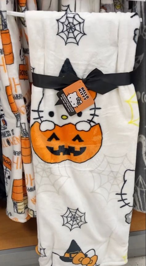 Hello Kitty Halloween Room Decor, Tj Maxx Finds Halloween, Hello Kitty Marshalls, Hello Kitty Halloween Decorations, Hello Kitty Spooky Basket, Hello Kitty Tj Maxx Finds, Cute Halloween Stuff, Tj Maxx Halloween, Halloween Basket Ideas