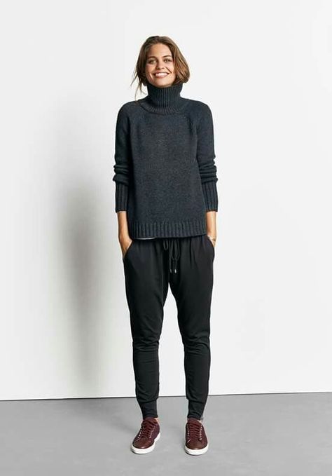 Roll Neck Jumper Outfit, Hush Clothing, Winter Staples, Jumper And Jeans, Cold Outfit, Sweater And Jeans, Clean Fashion, Holy Chic, Jumper Outfit